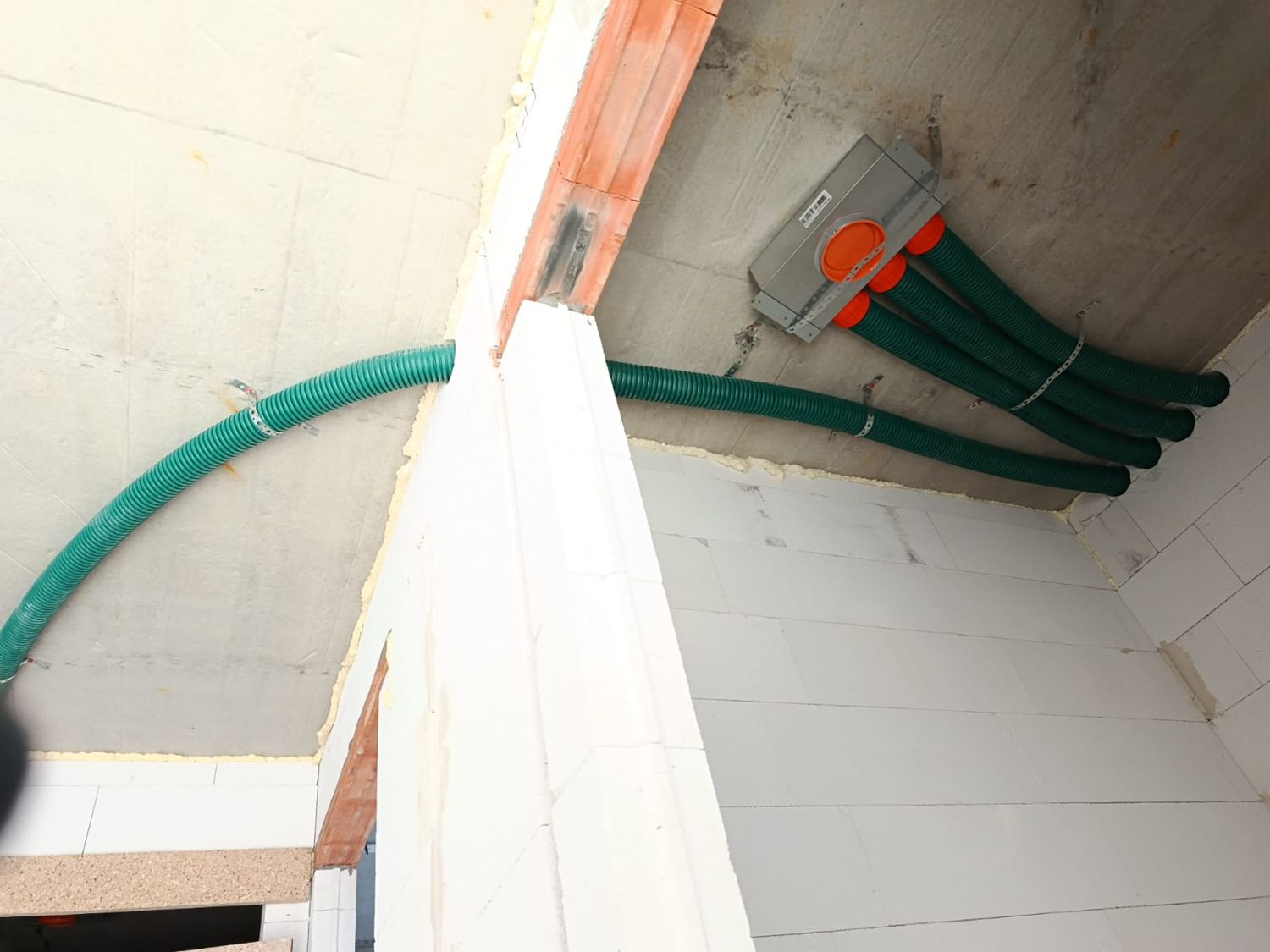 Skrzynka rozprężna rozdzielacza rekuperacji, instalacja rozdzielaczowa, Dąbrowa Górnicza