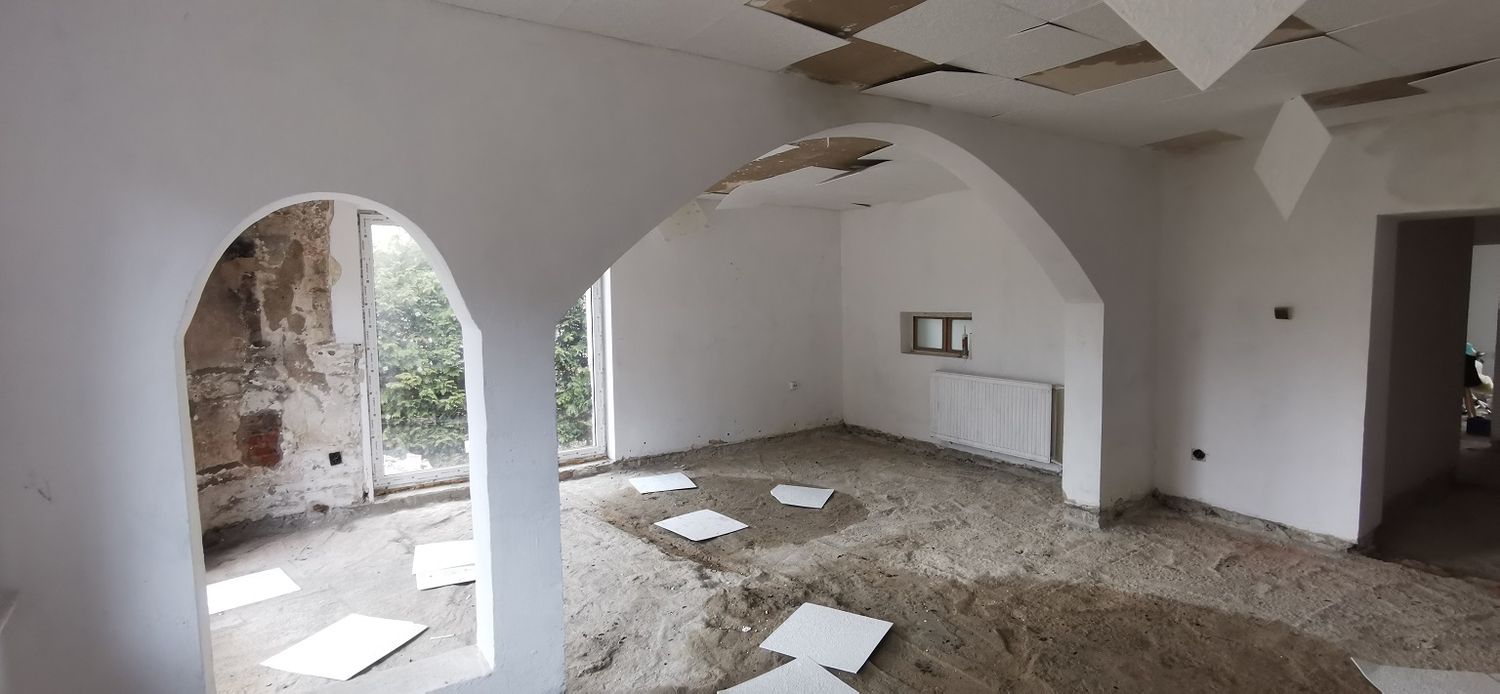Salon na parterze w trakcie remontu, Wejherowo